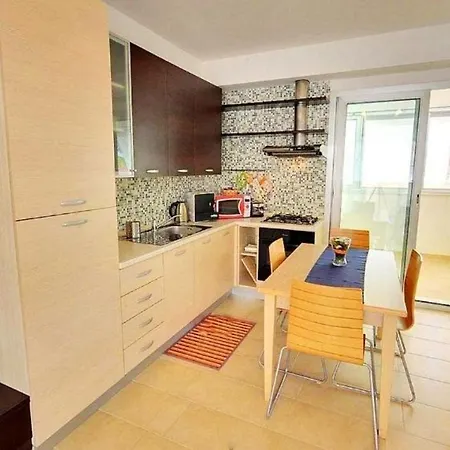 Apartment Spacious With Sea View In Punta Secca