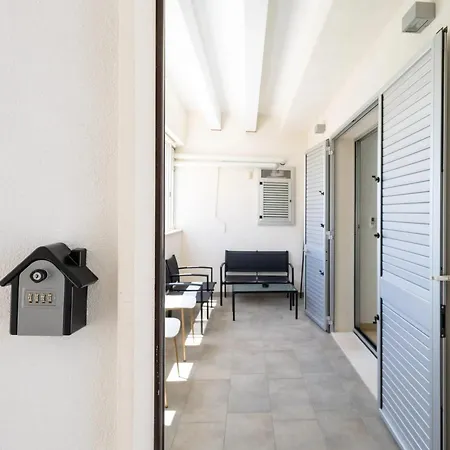 Spacious With Sea View In