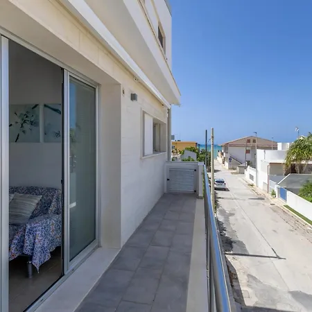 Spacious With Sea View In