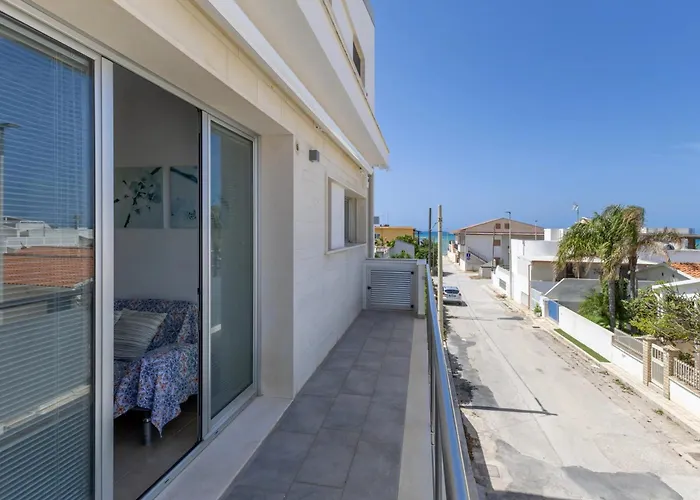 Spacious With Sea View In